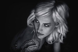Boudoir photography done right is an ego affirmative uplifting process, done a bit off, it can be an huge emotionally exhausting ego hit seeing yourself exposed and looking 'off'